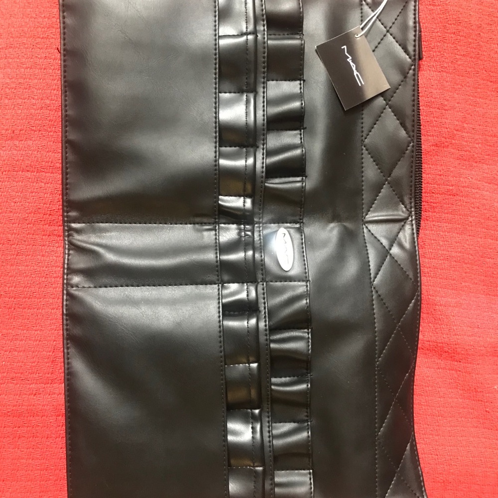 MAC makeup brush belt